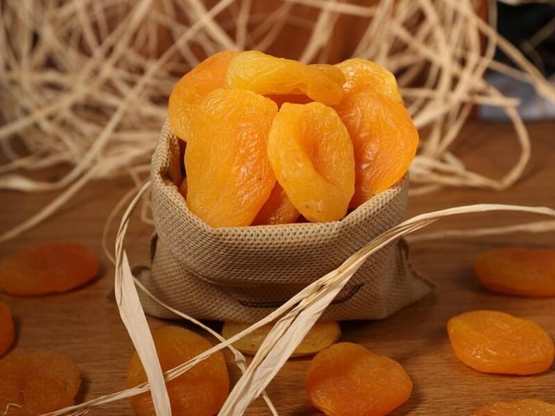 Wie man Aprikosen zu Hause aufbewahrt?