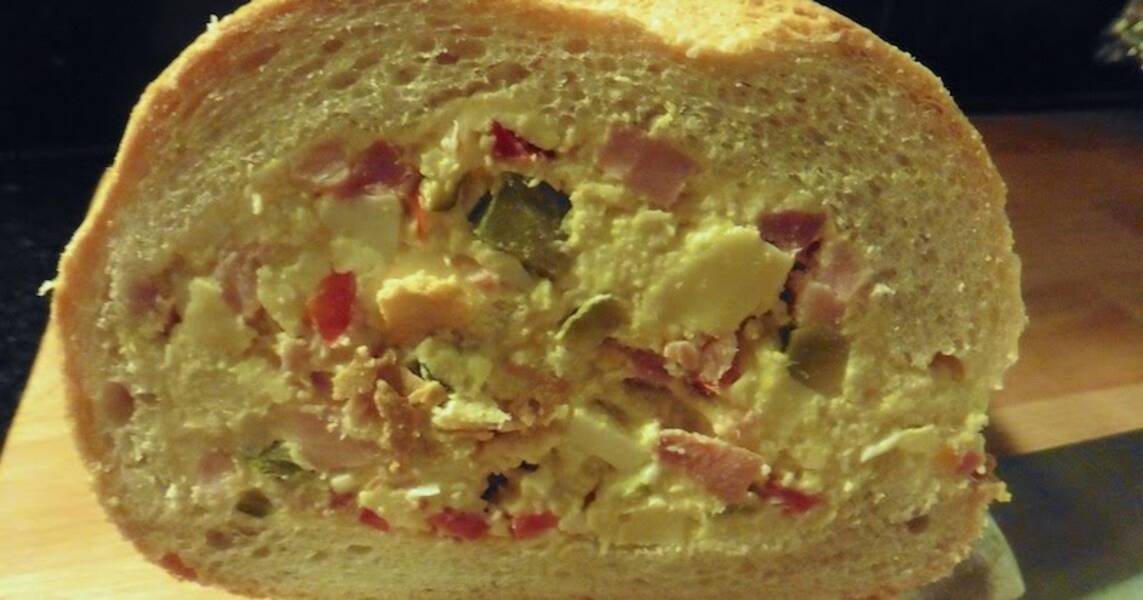 Wie das Brot genommen werden sollte: mit einer Gabel oder mit der Hand?