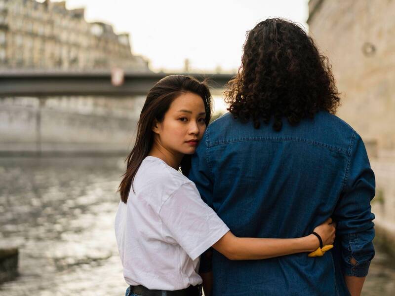 Abwesenheit von Eifersucht in einer Beziehung: was es bedeutet und ob es notwendig ist, etwas zu tun?