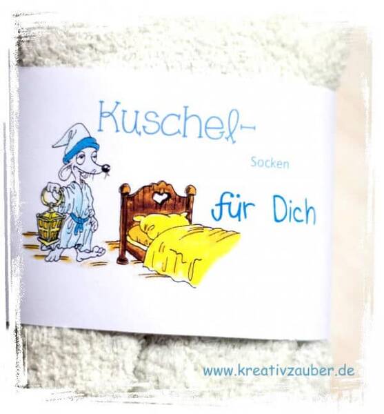 Wie man Socken als Geschenk verpackt?