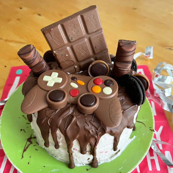 Wie feiert man den Geburtstag eines Teenagers im Alter von 14 Jahren??