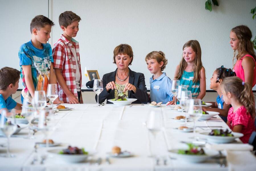 Regeln der Tischetikette: Besteck lernen