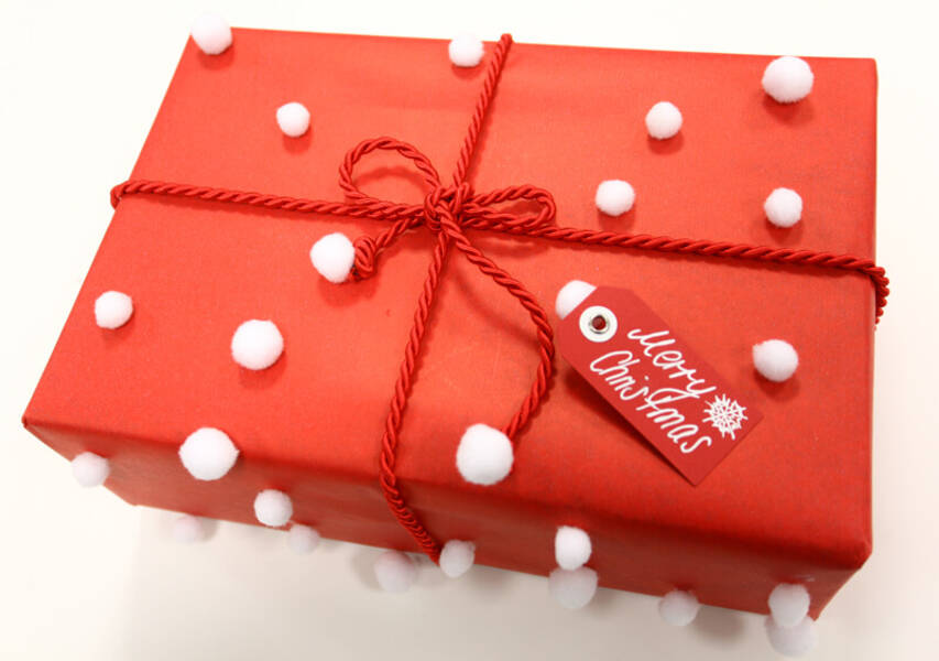 Wie man ein großes Geschenk verpackt?