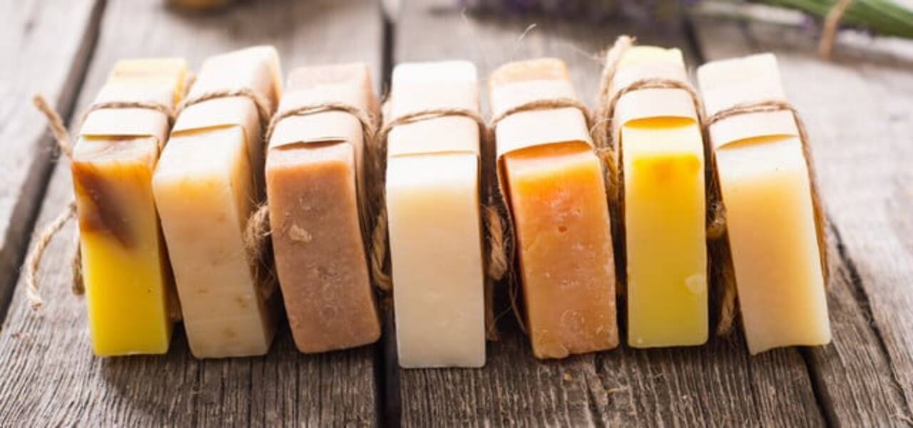 Handgemachte Seife: Wie man sie herstellt, Rezepte und Meisterkurse