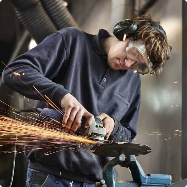 Schlosser-Elektriker: Berufsbild und Stellenbeschreibungen